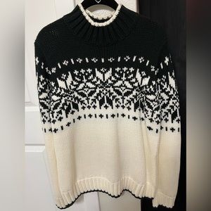 Black and white sweater size XL, never worn